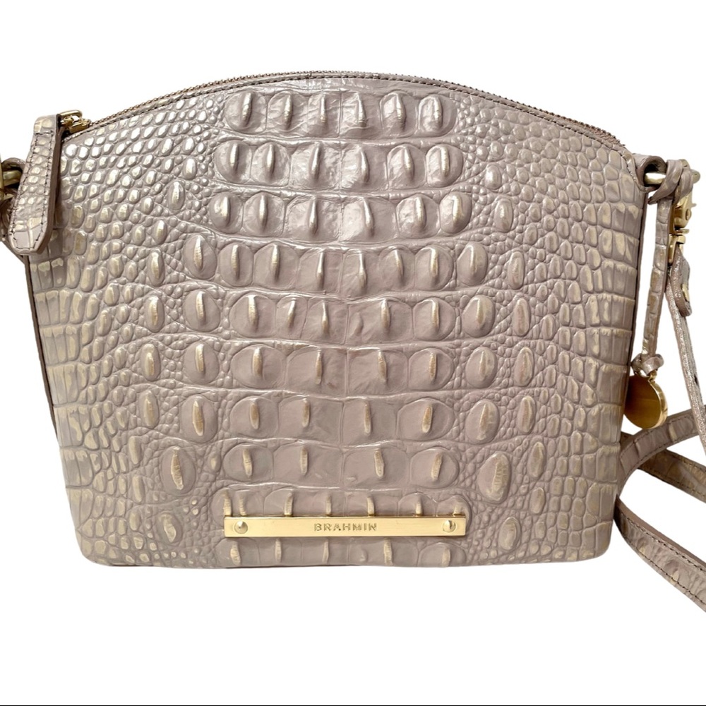 LIKE NEW Brahmin crocodile embossed leather handbag